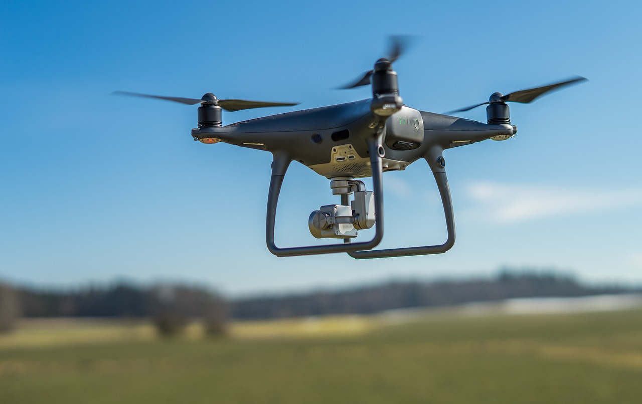 drone-3198324_1280